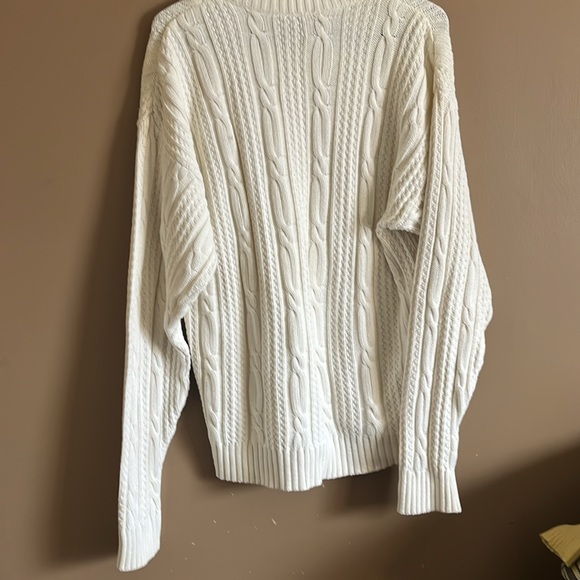 Cable knit sweater - Picture 5 of 5